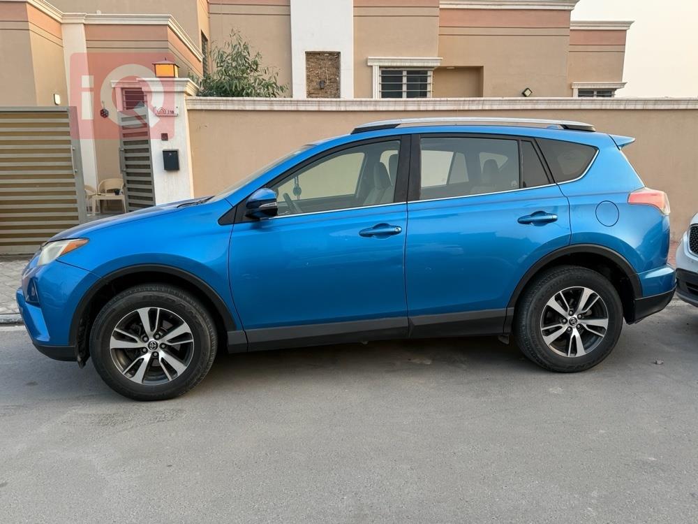 تۆیۆتا ڕاڤ 4